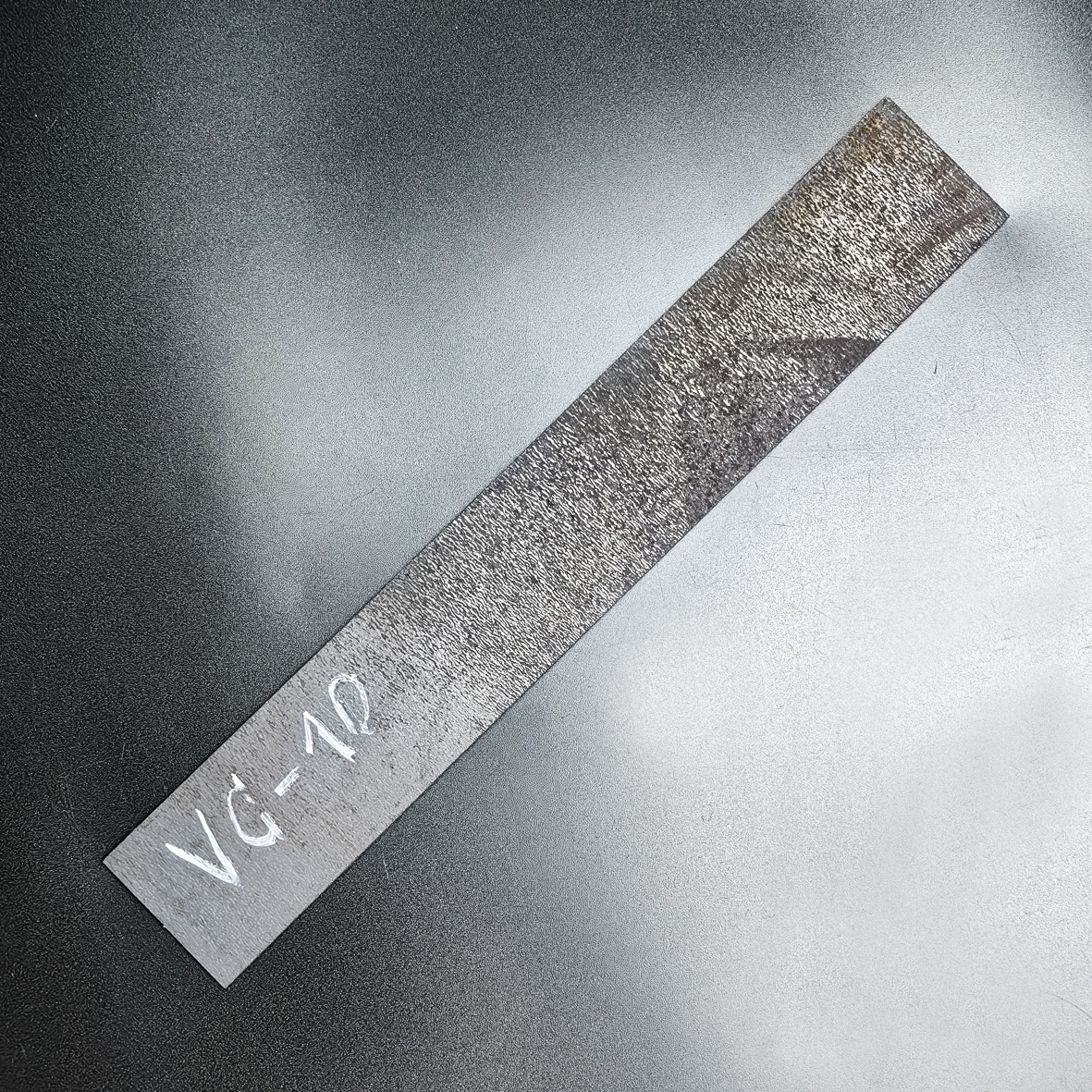 Заготовка для ножа из стали VG-10 размеры: 300х40х4 мм